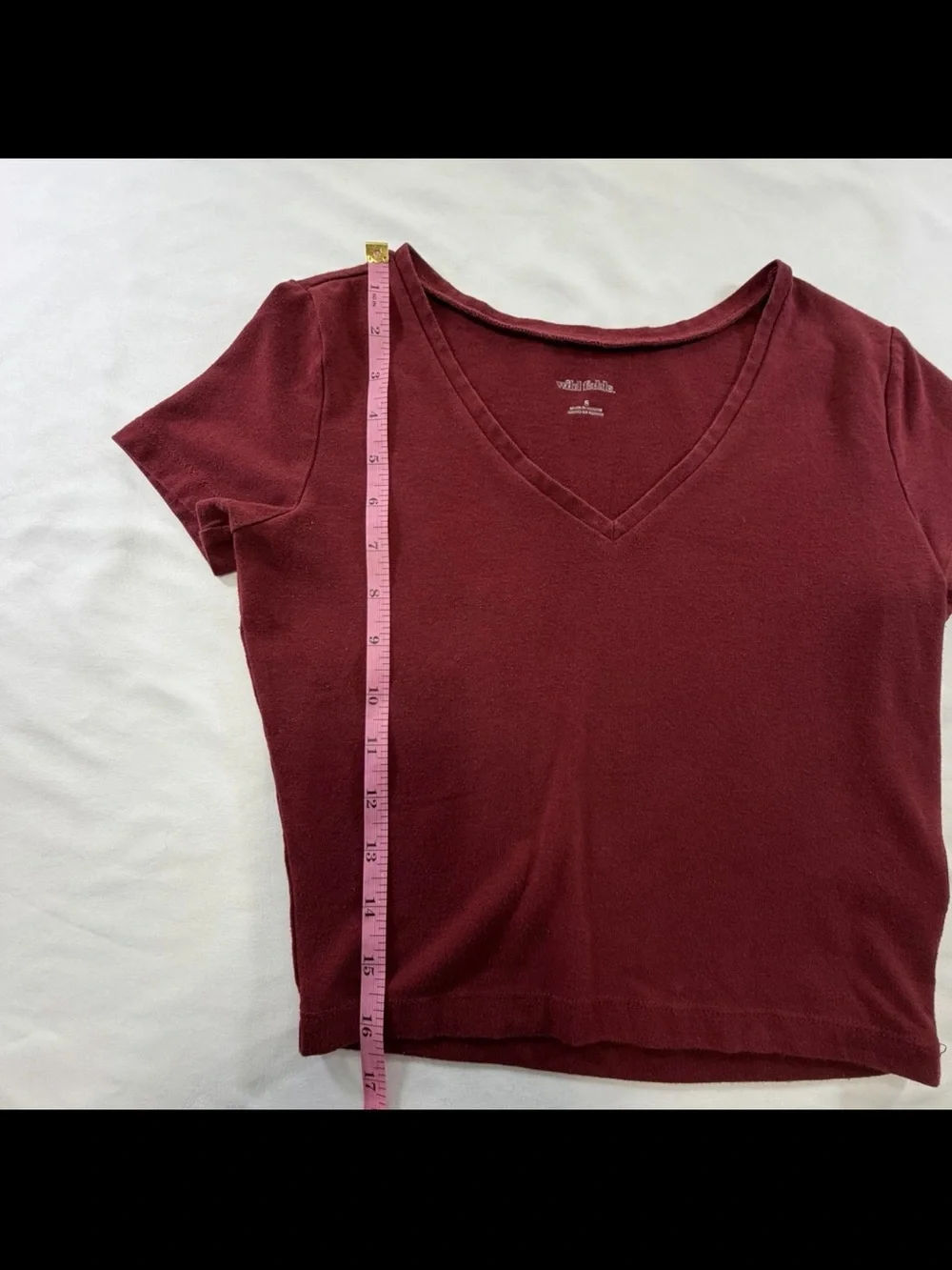 V-Neck Short Sleeve Top in Burgundy - Women